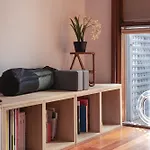 Stylish 2-Bed Cottage In Trendy Erskineville