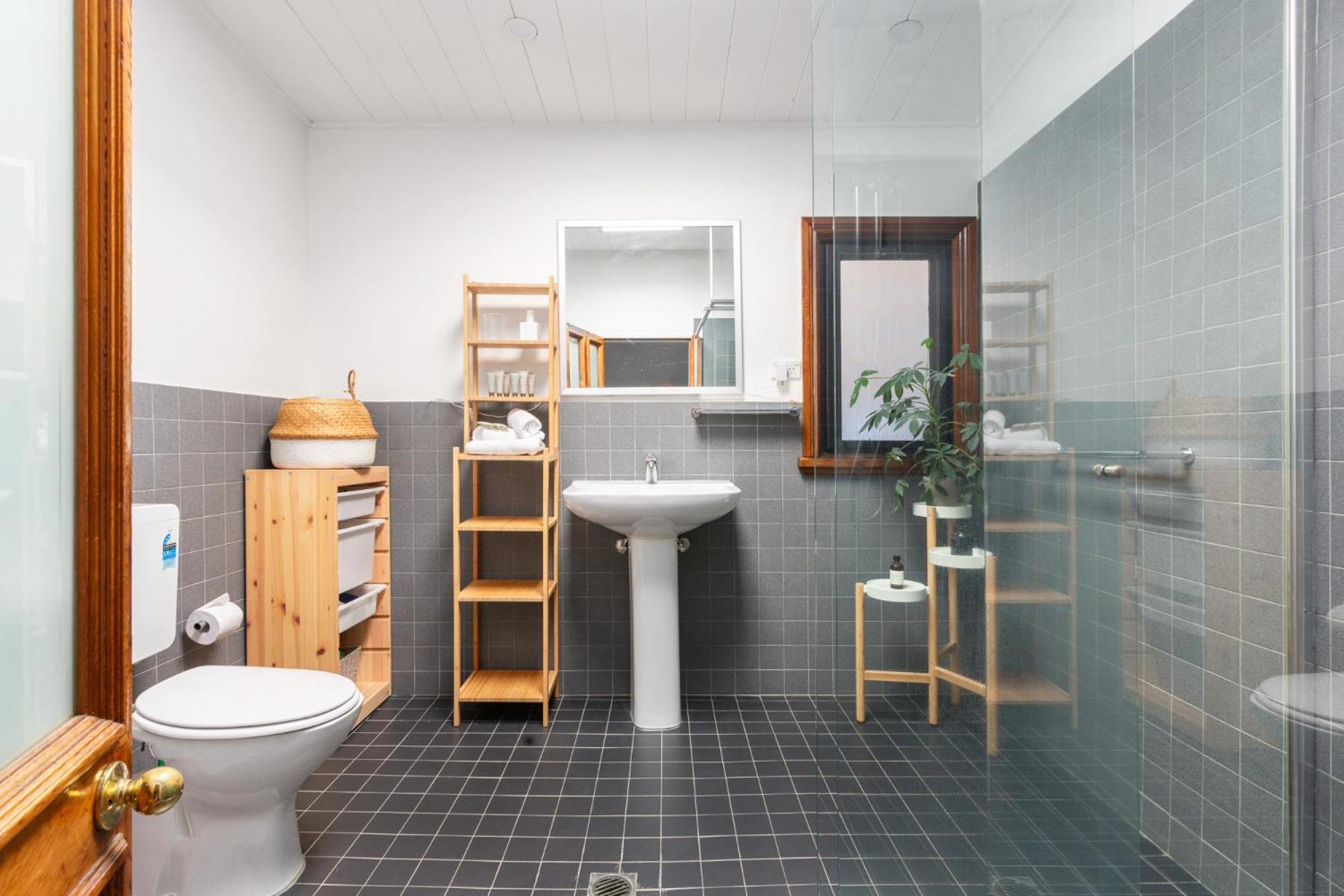 Stylish 2-bed In Trendy Erskineville Holiday home *